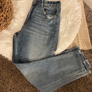American Eagle Mom Jeans